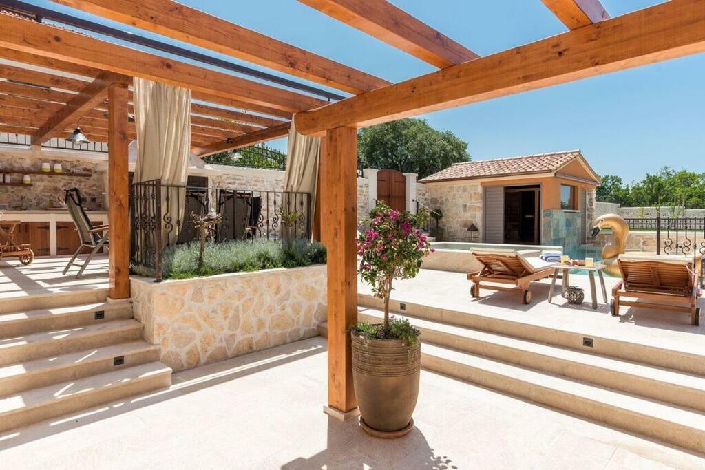 Villa Hirundo Rustica Skradin Luaran gambar