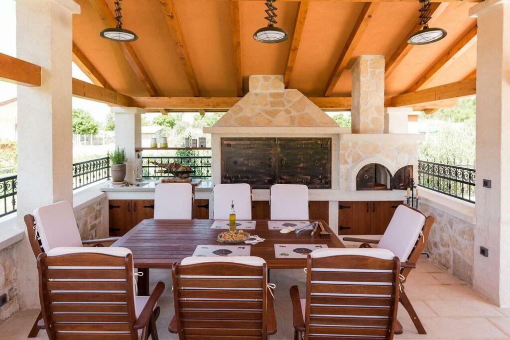 Villa Hirundo Rustica Skradin Luaran gambar