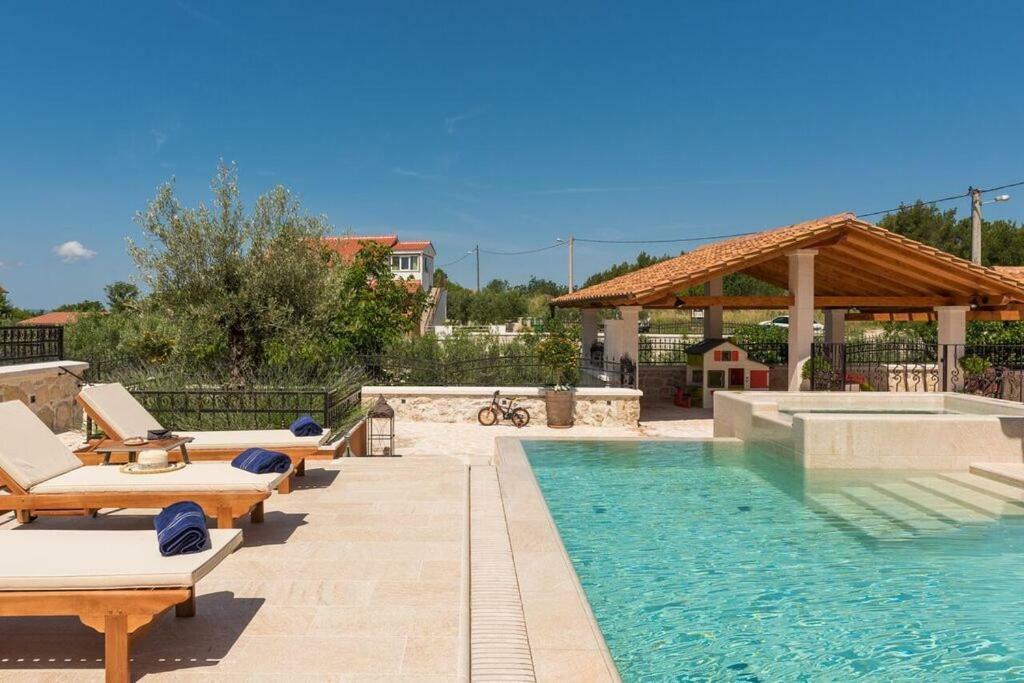 Villa Hirundo Rustica Skradin Luaran gambar